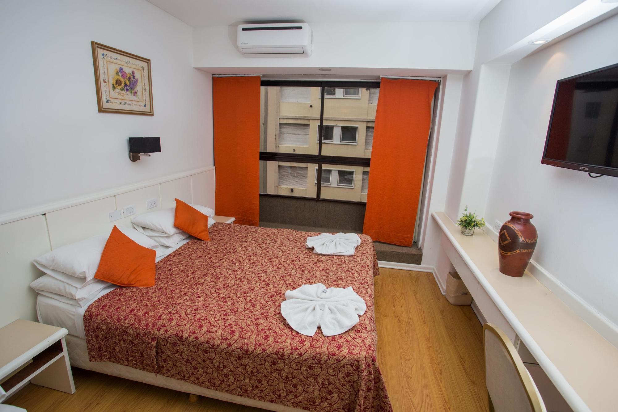 Hotel Dion
